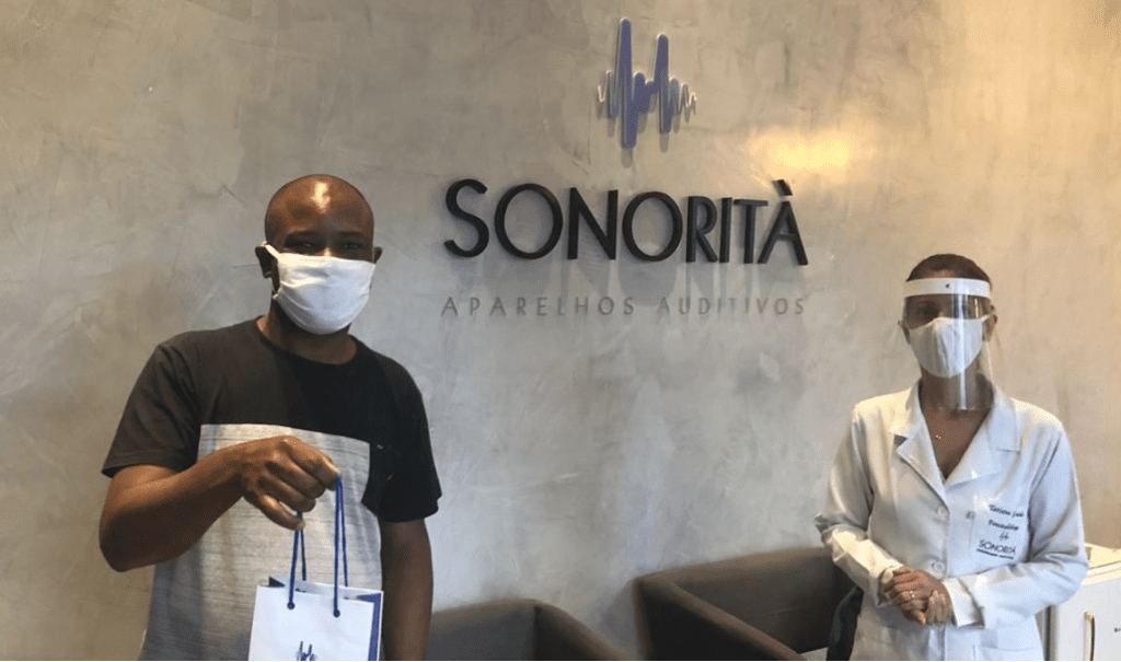 AÇÃO SOLIDÁRIA SONORITÀ, AMIGOS DO JÚLIO E GRUPO SADA - SONORITÀ Aparelhos Auditivos